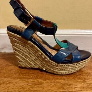 Sofft NWOT blue turquoise wedge sandals a T Strap espadrilles Size 6 women